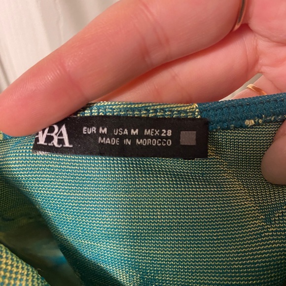 Beachy Zara Halter Top, Brand new - Picture 4 of 4